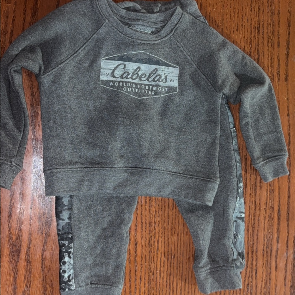 Cabela's Kids Charcoal Sweatpants & Joggers Set
